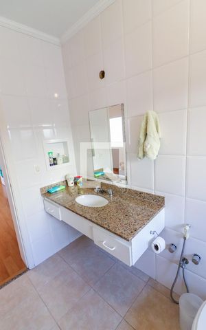 Casa à venda com 490m², 4 quartos e 4 vagas Casa à venda com 490m², 4 quartos e 4 vagasSuite 2