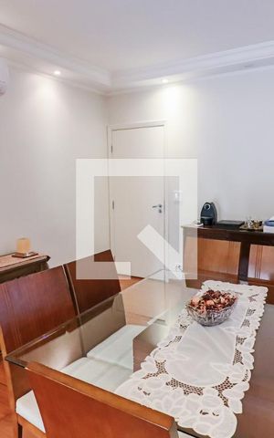 Casa à venda com 490m², 4 quartos e 4 vagas Casa à venda com 490m², 4 quartos e 4 vagasSala Jantar