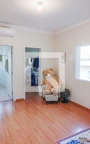 Casa à venda com 490m², 4 quartos e 4 vagas Casa à venda com 490m², 4 quartos e 4 vagasSuite 2