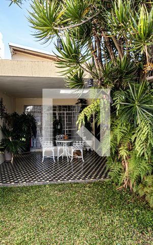 Casa à venda com 150m², 3 quartos e 3 vagasJardim