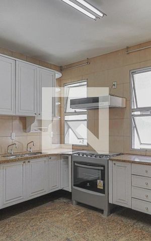 Apartamento à venda com 340m², 4 quartos e 3 vagasCozinha