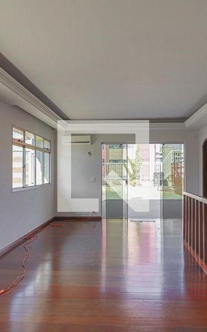 Apartamento à venda com 340m², 4 quartos e 3 vagasCobertura - Sala