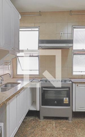 Apartamento à venda com 340m², 4 quartos e 3 vagasCozinha