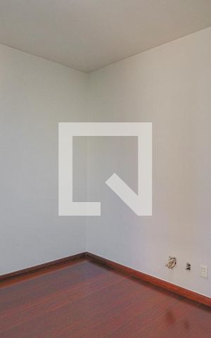Apartamento à venda com 340m², 4 quartos e 3 vagasQuarto 2
