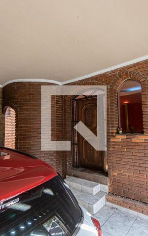 Casa para alugar com 220m², 4 quartos e 2 vagasGaragem