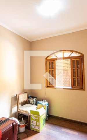 Casa para alugar com 220m², 4 quartos e 2 vagasQuarto 1