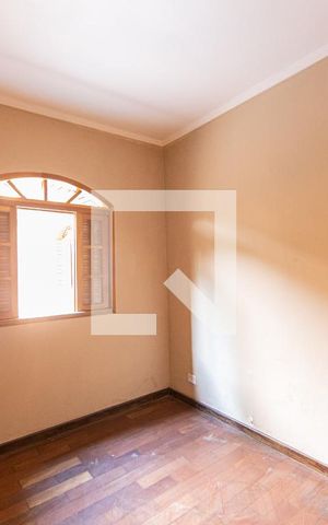 Casa para alugar com 220m², 4 quartos e 2 vagasQuarto 2