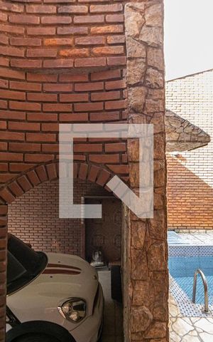 Casa para alugar com 220m², 4 quartos e 2 vagasVista Quarto 1