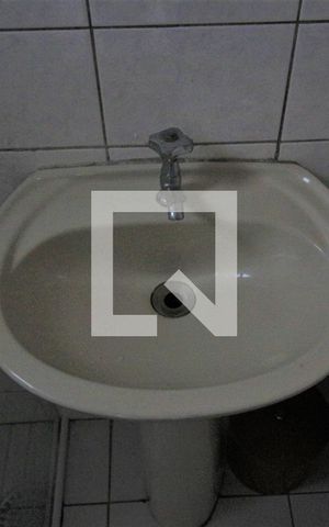 Apartamento à venda com 78m², 3 quartos e 2 vagasBanheiro de Serviço
