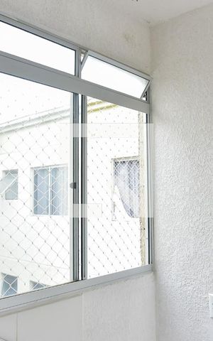 Apartamento à venda com 44m², 2 quartos e 1 vaga Apartamento à venda com 44m², 2 quartos e 1 vagaÁrea de Serviço