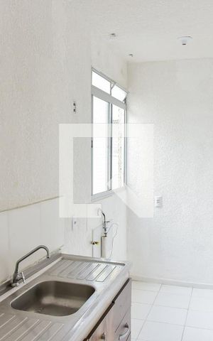 Apartamento à venda com 44m², 2 quartos e 1 vaga Apartamento à venda com 44m², 2 quartos e 1 vagaCozinha e Área de Serviço