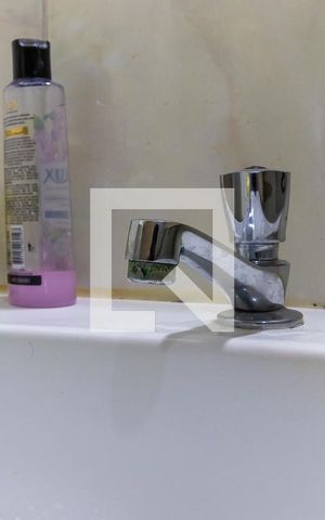 Casa à venda com 110m², 3 quartos e 4 vagas Casa à venda com 110m², 3 quartos e 4 vagasBanheiro social