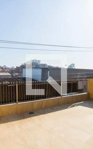 Casa para alugar com 240m², 4 quartos e sem vaga Casa para alugar com 240m², 4 quartos e sem vagaÁrea externa