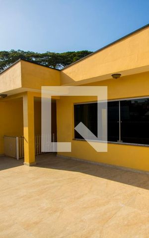 Casa para alugar com 240m², 4 quartos e sem vaga Casa para alugar com 240m², 4 quartos e sem vagaÁrea externa