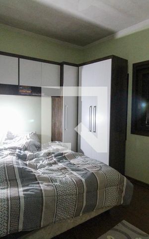 Casa à venda com 300m², 3 quartos e 2 vagas Casa à venda com 300m², 3 quartos e 2 vagasQuarto 2