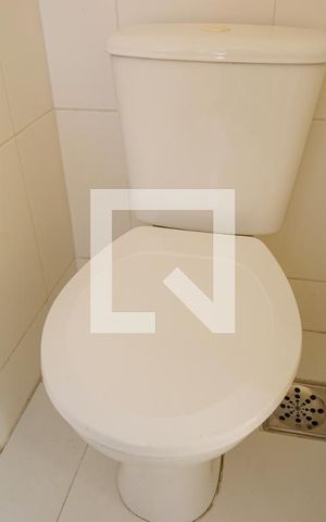 Apartamento à venda com 400m², 3 quartos e 4 vagas Apartamento à venda com 400m², 3 quartos e 4 vagasBanheiro de Serviço