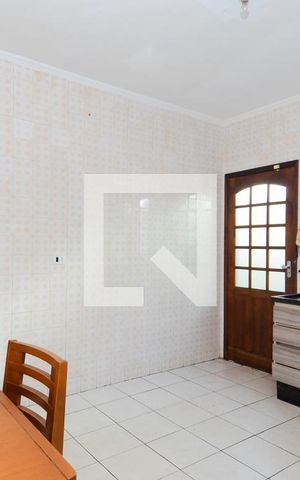Casa para alugar com 125m², 2 quartos e 2 vagasCozinha