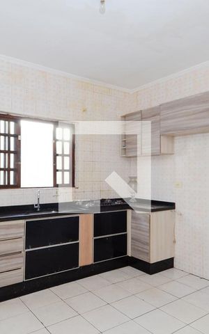 Casa para alugar com 125m², 2 quartos e 2 vagasCozinha