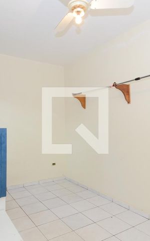 Casa para alugar com 125m², 2 quartos e 2 vagasQuarto 1