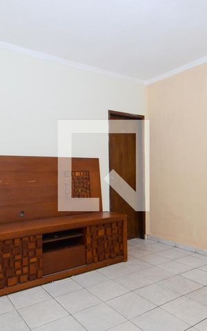 Casa para alugar com 125m², 2 quartos e 2 vagasSala