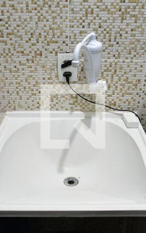 Casa de condomínio à venda com 150m², 3 quartos e 4 vagasLavanderia - Tanque