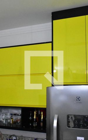 Casa de condomínio à venda com 150m², 3 quartos e 4 vagasCozinha - Armários