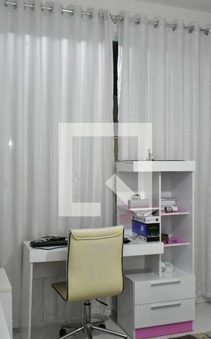 Casa de condomínio à venda com 150m², 3 quartos e 4 vagasSuite