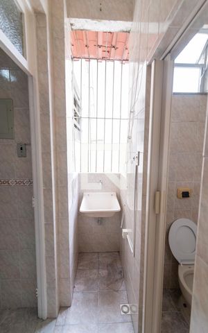 Apartamento à venda com 80m², 2 quartos e sem vaga Apartamento à venda com 80m², 2 quartos e sem vagaÁrea de Serviço