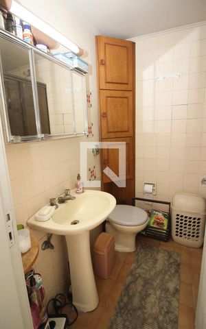 Apartamento à venda com 90m², 2 quartos e 1 vaga Apartamento à venda com 90m², 2 quartos e 1 vagaBanheiro 2