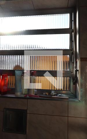 Casa à venda com 105m², 2 quartos e 2 vagasBanheiro