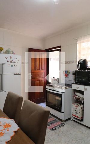Casa à venda com 105m², 2 quartos e 2 vagasCozinha