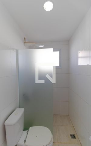 Casa à venda com 370m², 5 quartos e 2 vagas Casa à venda com 370m², 5 quartos e 2 vagasBanheiro 01