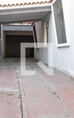 Casa à venda com 234m², 3 quartos e 4 vagas Casa à venda com 234m², 3 quartos e 4 vagasÁrea Externa