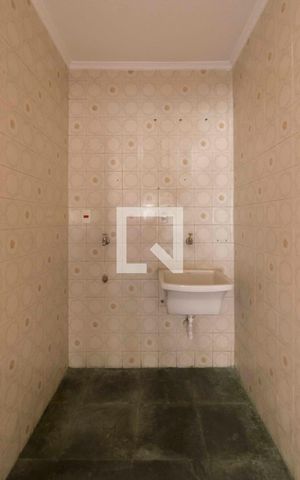 Casa para alugar com 100m², 2 quartos e 2 vagasLavanderia