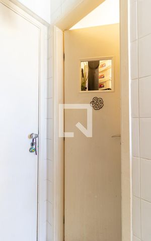 Apartamento à venda com 96m², 3 quartos e 2 vagas Apartamento à venda com 96m², 3 quartos e 2 vagasDispensa