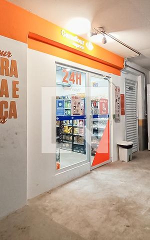 Apartamento à venda com 96m², 3 quartos e 2 vagas Apartamento à venda com 96m², 3 quartos e 2 vagasMercado