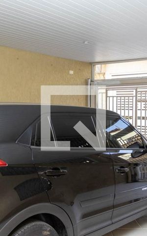 Casa à venda com 180m², 3 quartos e 2 vagas Casa à venda com 180m², 3 quartos e 2 vagasGaragem