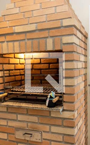 Casa à venda com 180m², 3 quartos e 2 vagas Casa à venda com 180m², 3 quartos e 2 vagasSalas e cozinha