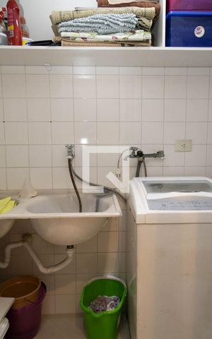 Casa à venda com 180m², 3 quartos e 2 vagas Casa à venda com 180m², 3 quartos e 2 vagasÁrea de Serviço
