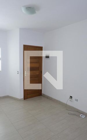 Casa à venda com 180m², 3 quartos e 2 vagasSala