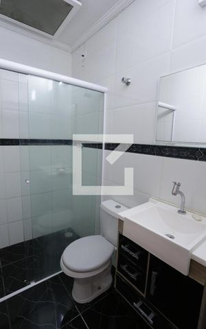 Casa à venda com 180m², 3 quartos e 2 vagasBanheiro da Suíte