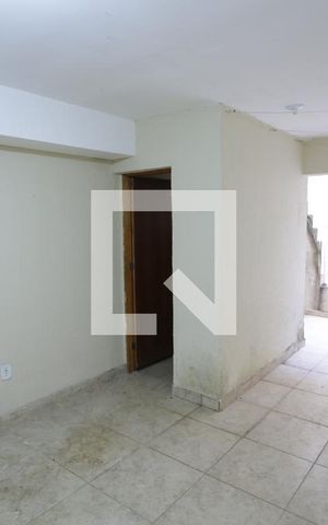 Casa à venda com 180m², 3 quartos e 2 vagasPorão