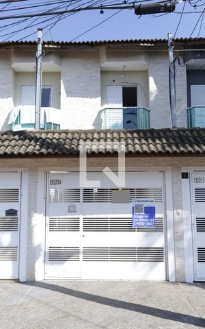 Casa à venda com 180m², 3 quartos e 2 vagasFachada