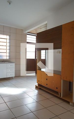Casa para alugar com 120m², 3 quartos e 2 vagasCozinha 