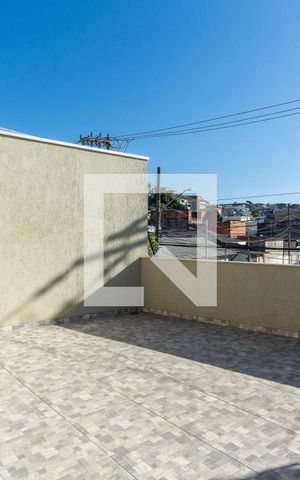 Casa à venda com 191m², 3 quartos e 2 vagas Casa à venda com 191m², 3 quartos e 2 vagasVaranda