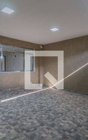 Casa à venda com 191m², 3 quartos e 2 vagas Casa à venda com 191m², 3 quartos e 2 vagasGaragem