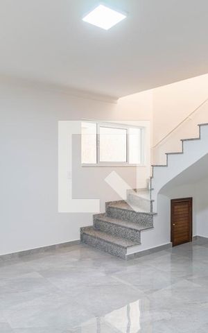 Casa à venda com 191m², 3 quartos e 2 vagas Casa à venda com 191m², 3 quartos e 2 vagasSala