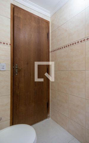Casa à venda com 191m², 3 quartos e 2 vagas Casa à venda com 191m², 3 quartos e 2 vagasLavabo
