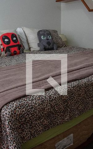 Casa à venda com 500m², 4 quartos e 8 vagas Casa à venda com 500m², 4 quartos e 8 vagasQuarto 2