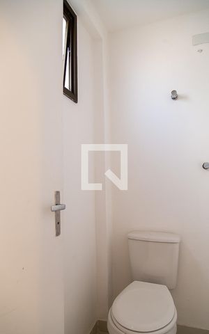 Apartamento à venda com 100m², 2 quartos e 2 vagasBanheiro de Serviço